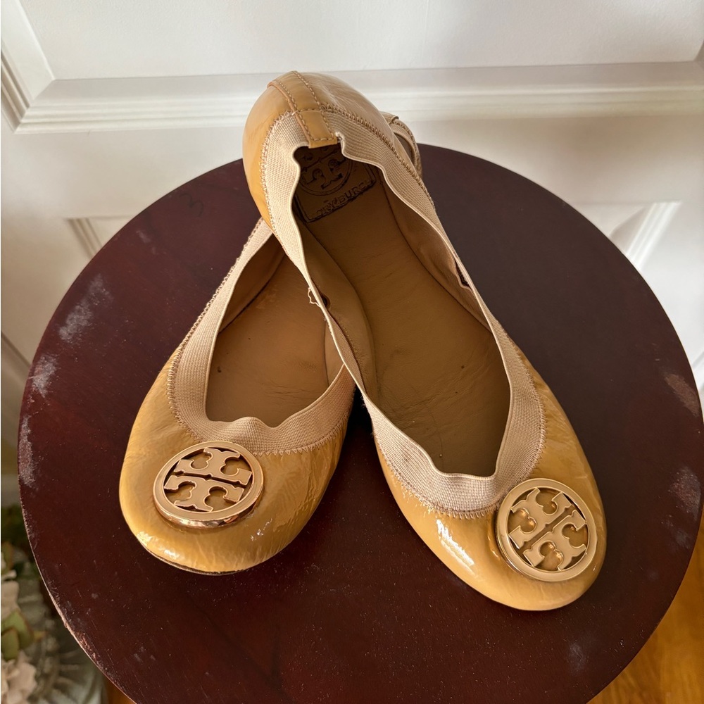 Tory Burch Tan Caroline Ballet Flats with Leather Sole Size 8